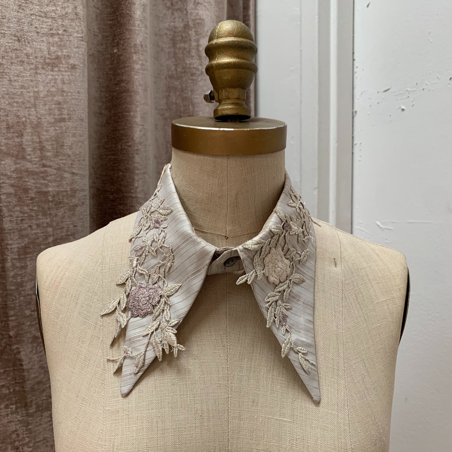 Silk Lace Collar